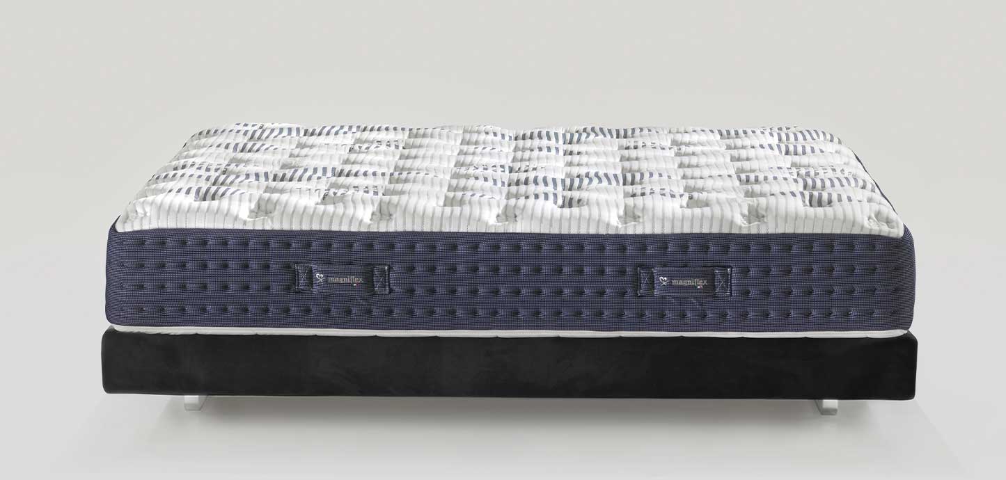 MPO228AA00490-1445x690-2-main